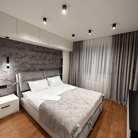 Інстаграмна Стильні Апартаменти На Вулиці Під Голоском 15Б Lviv Exteriör bild